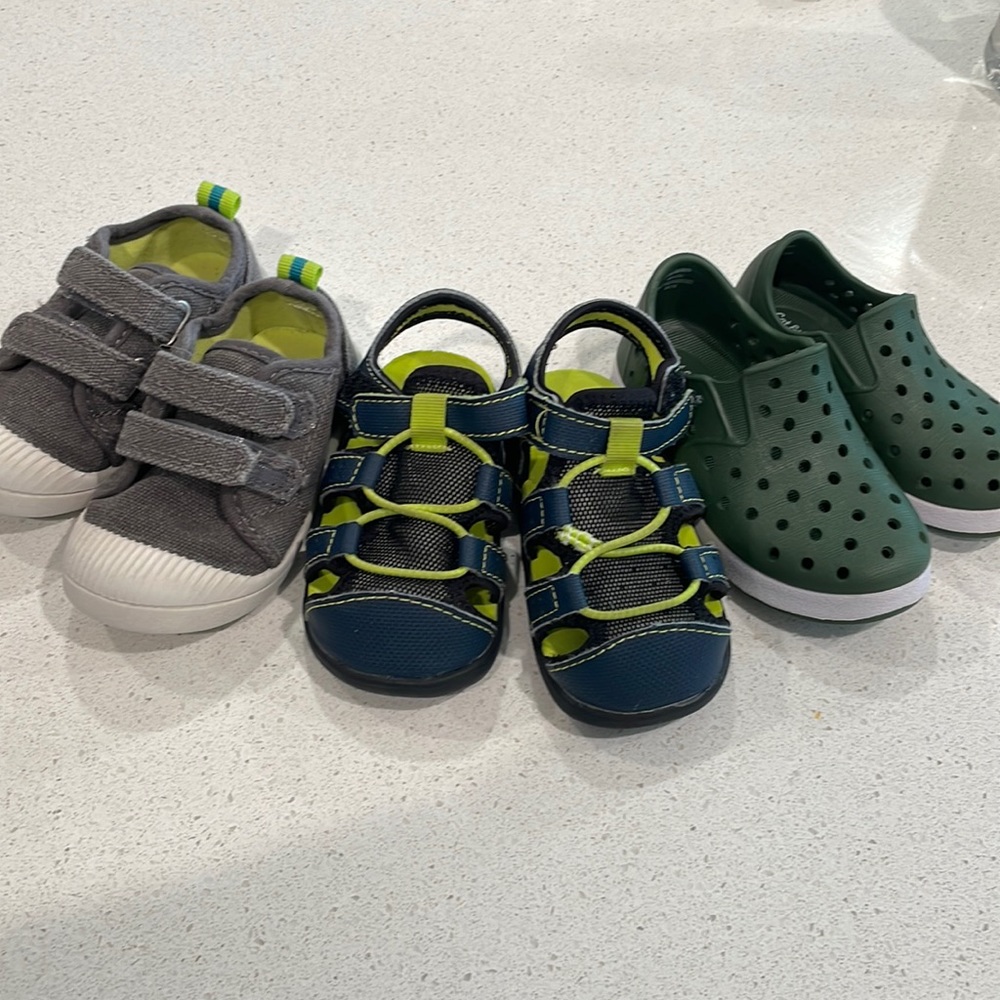 Toddler Size 6 Shoe Set